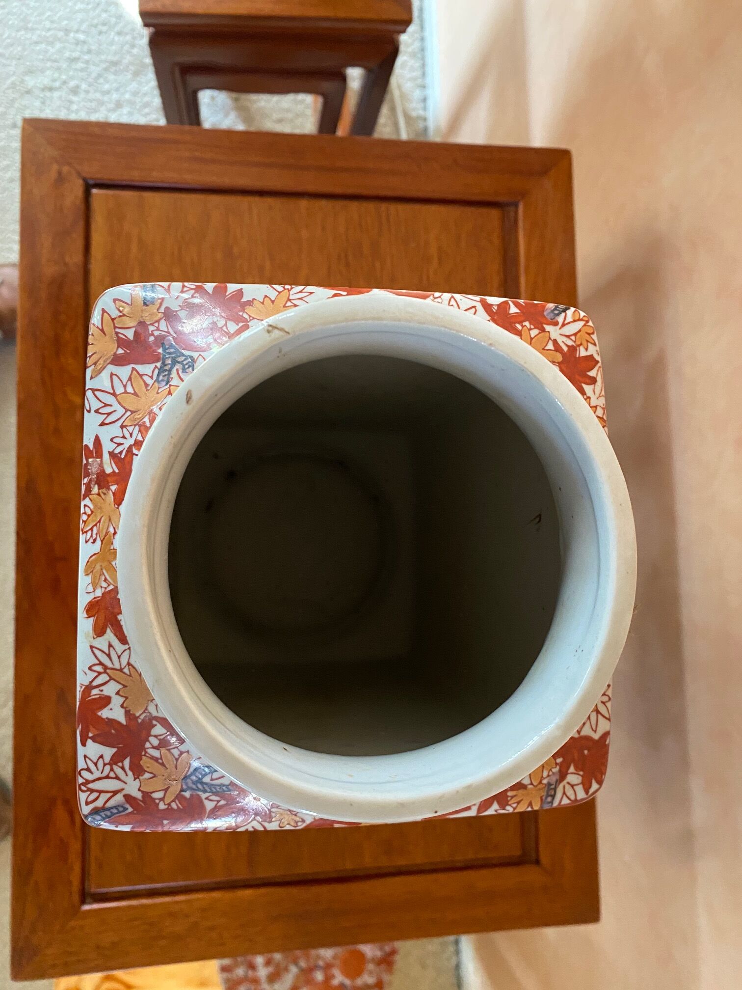 Vase style Imari