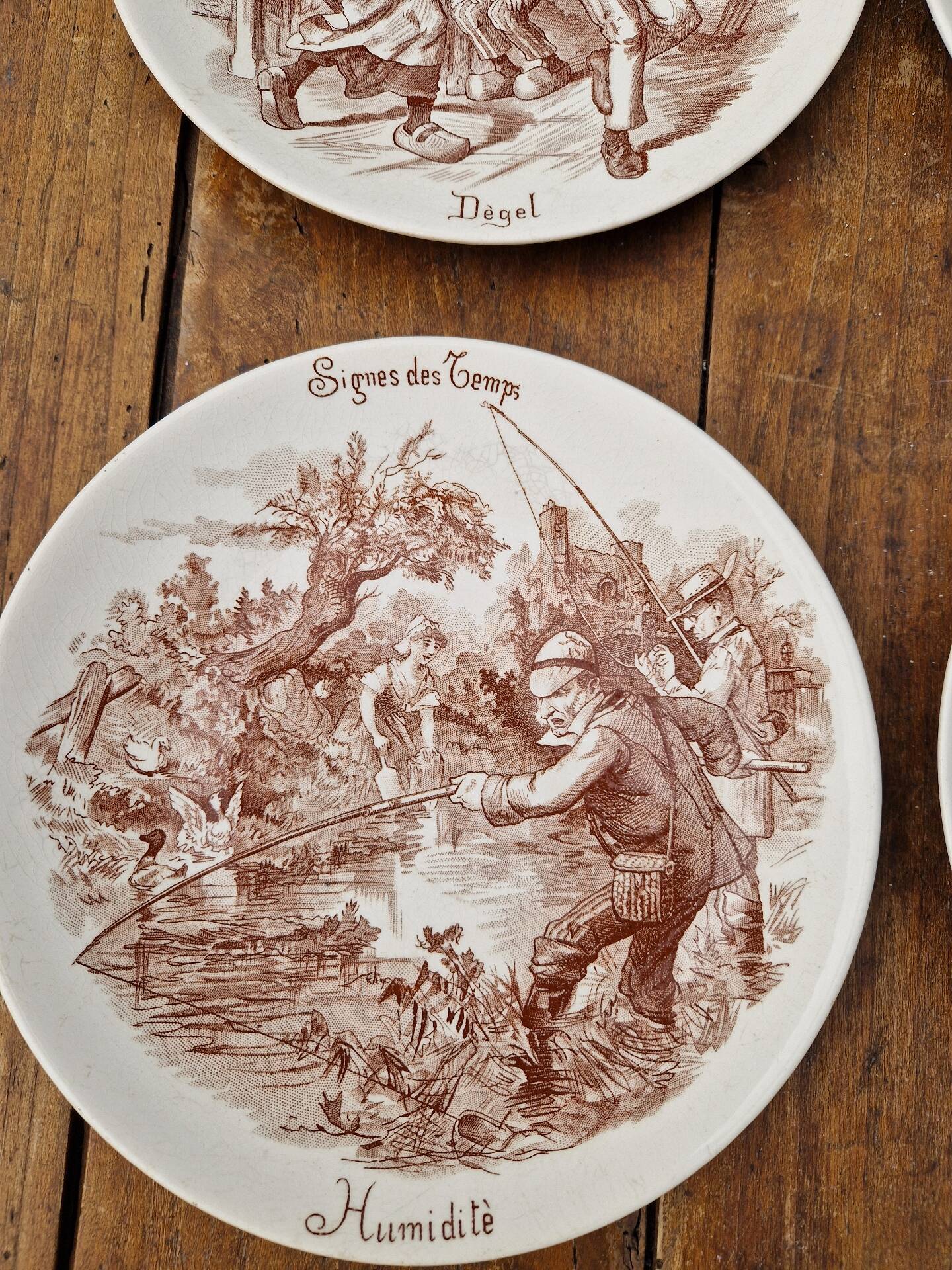 Set of 6 earthenware plates from Sarreguemines U&C Signs of the Times.