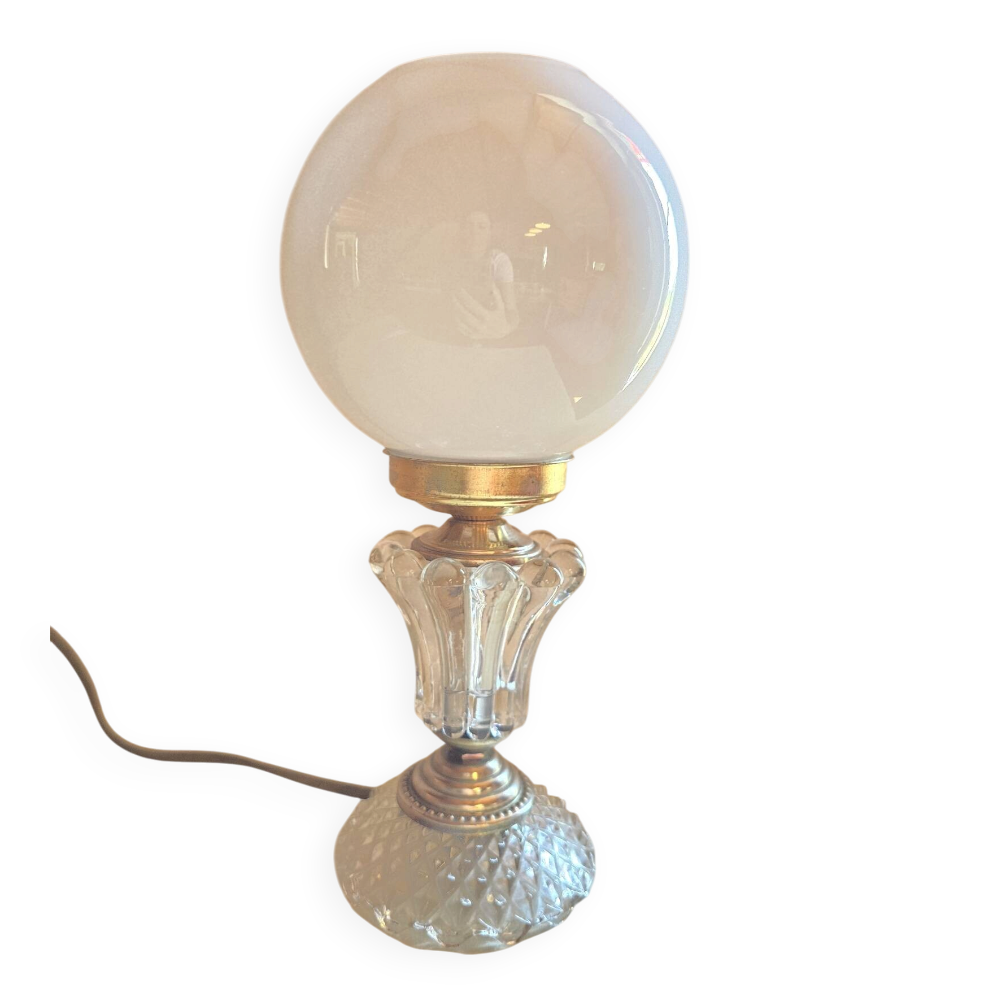 Lampe en verre et globe en opaline blanche