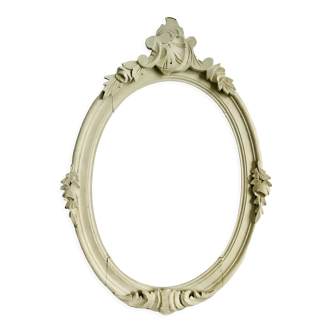 Oval frame in white wood