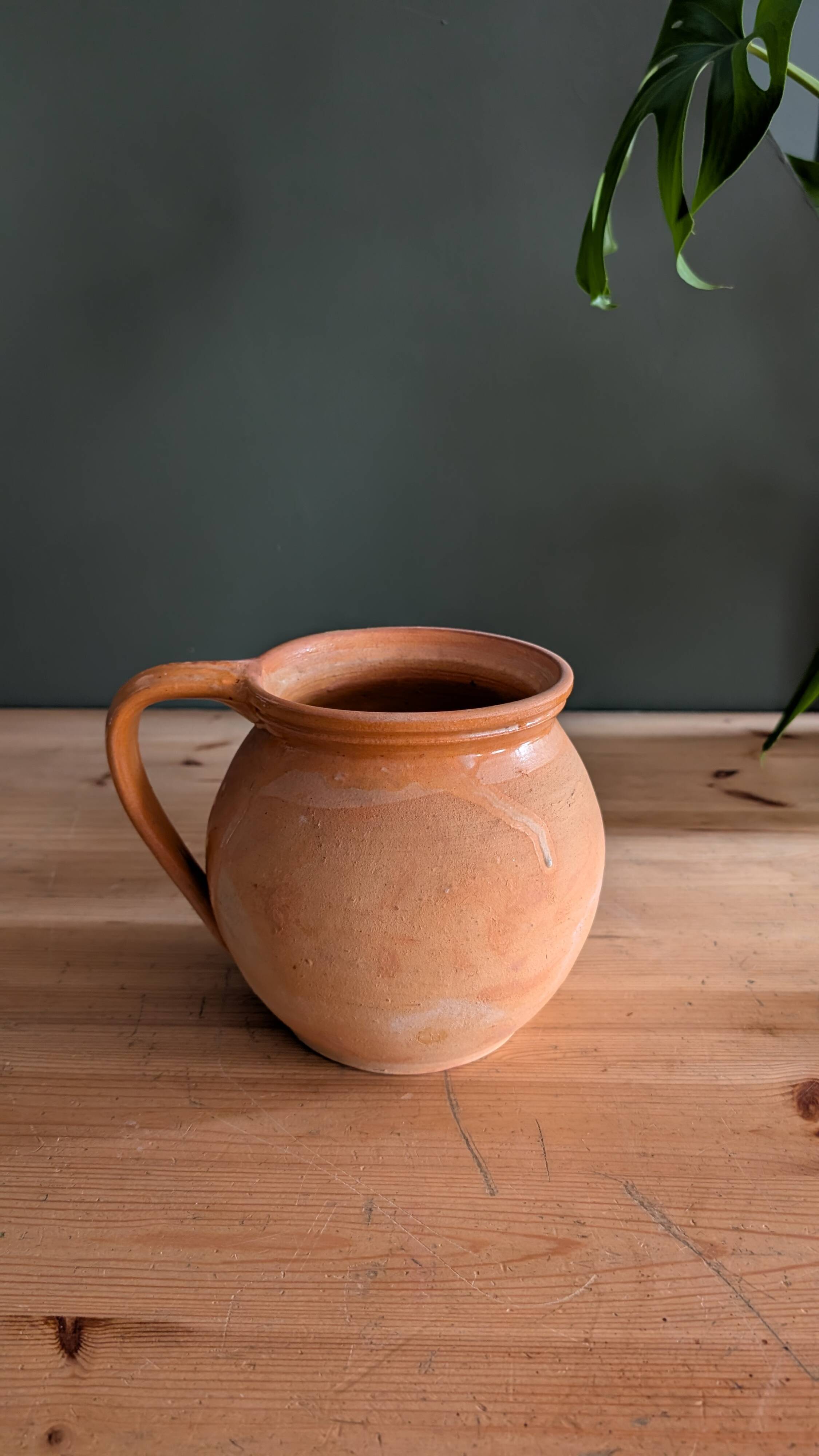 Clay pot