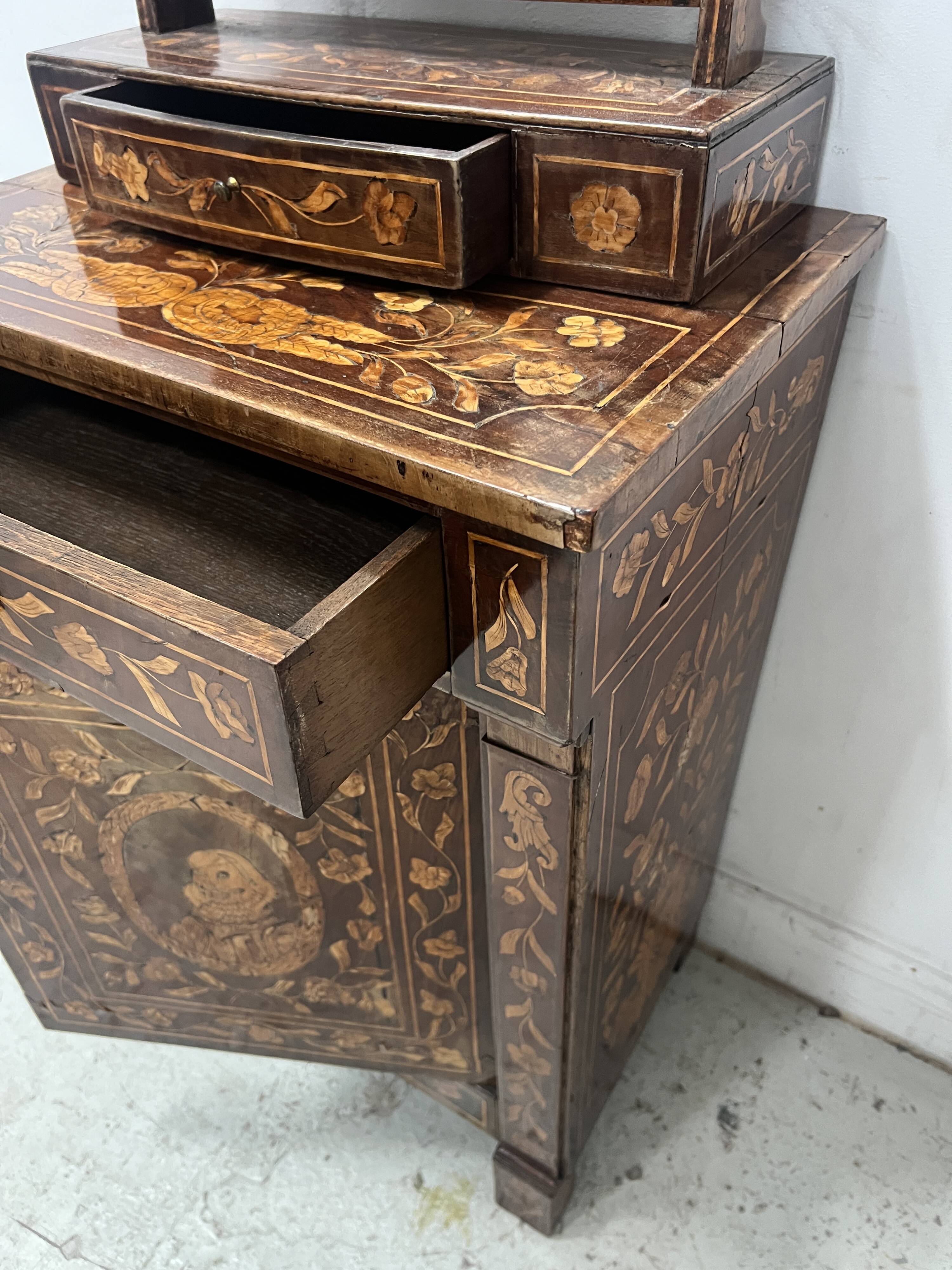 Dutch marquetry dressing table, 19th century.