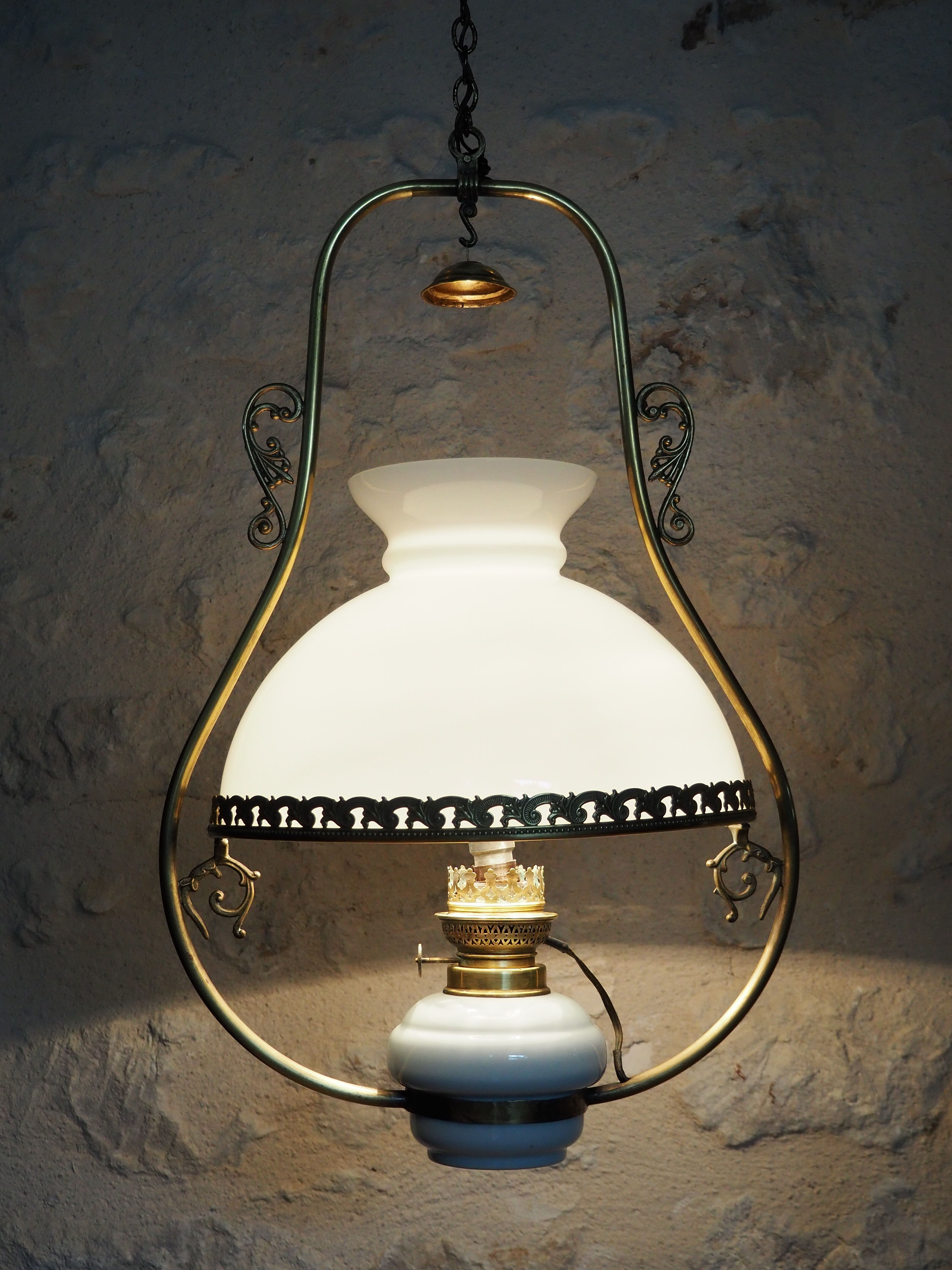 Old suspension in opaline, earthenware and brass - kerosene lamp