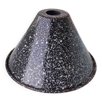 Enamelled sheet metal lampshade