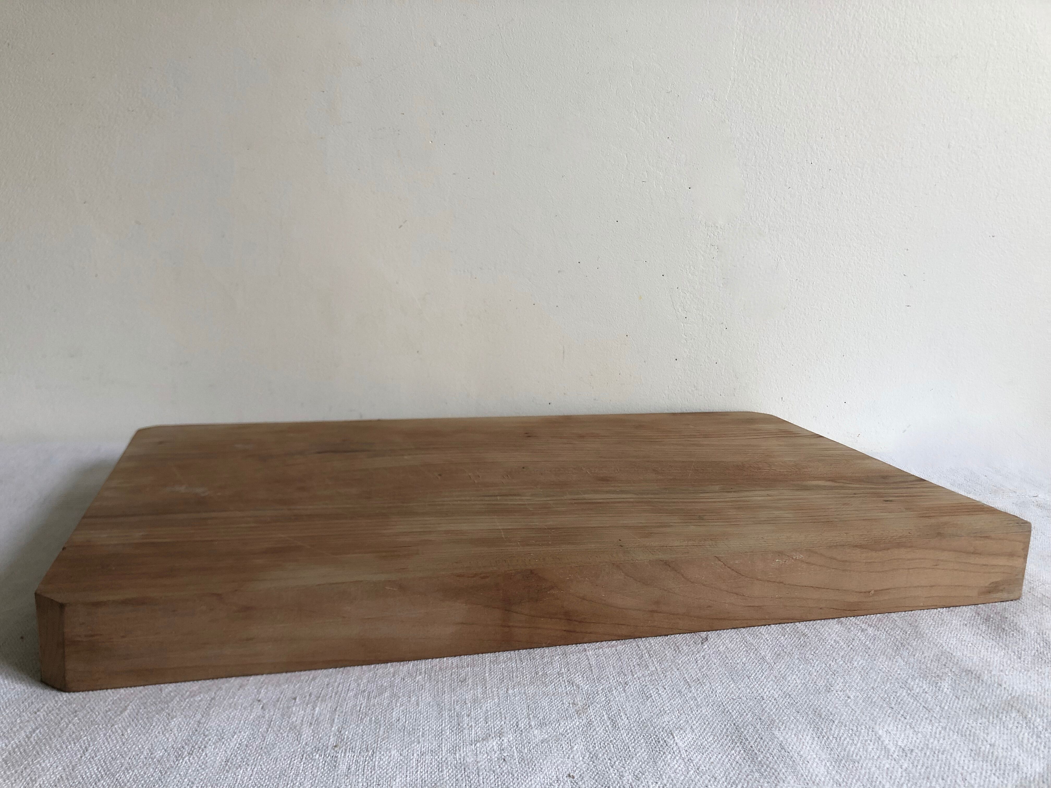 Cutting board, kitchen log