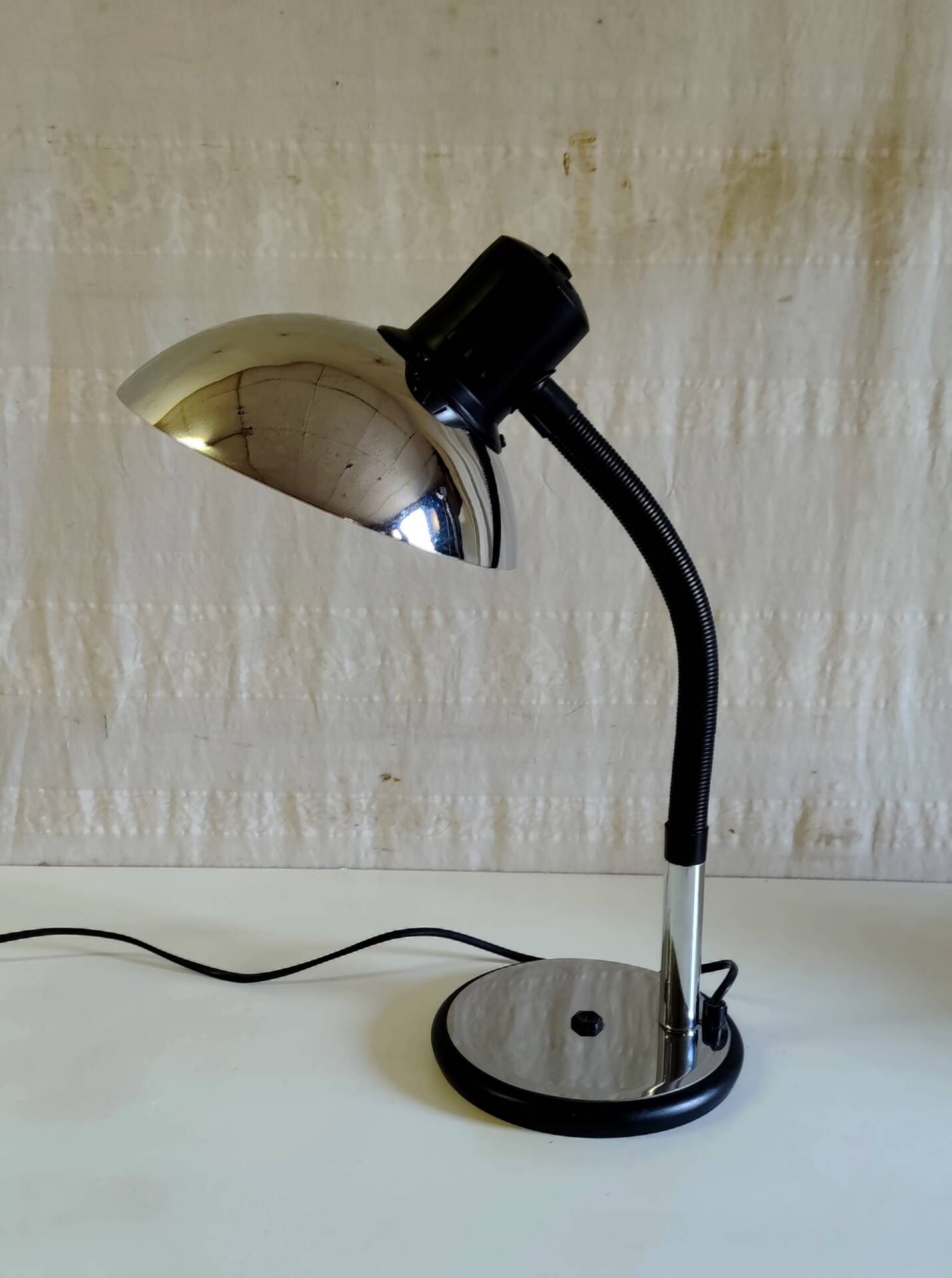 Lampe à poser articulée par Aluminor (France) - mid. XXeme