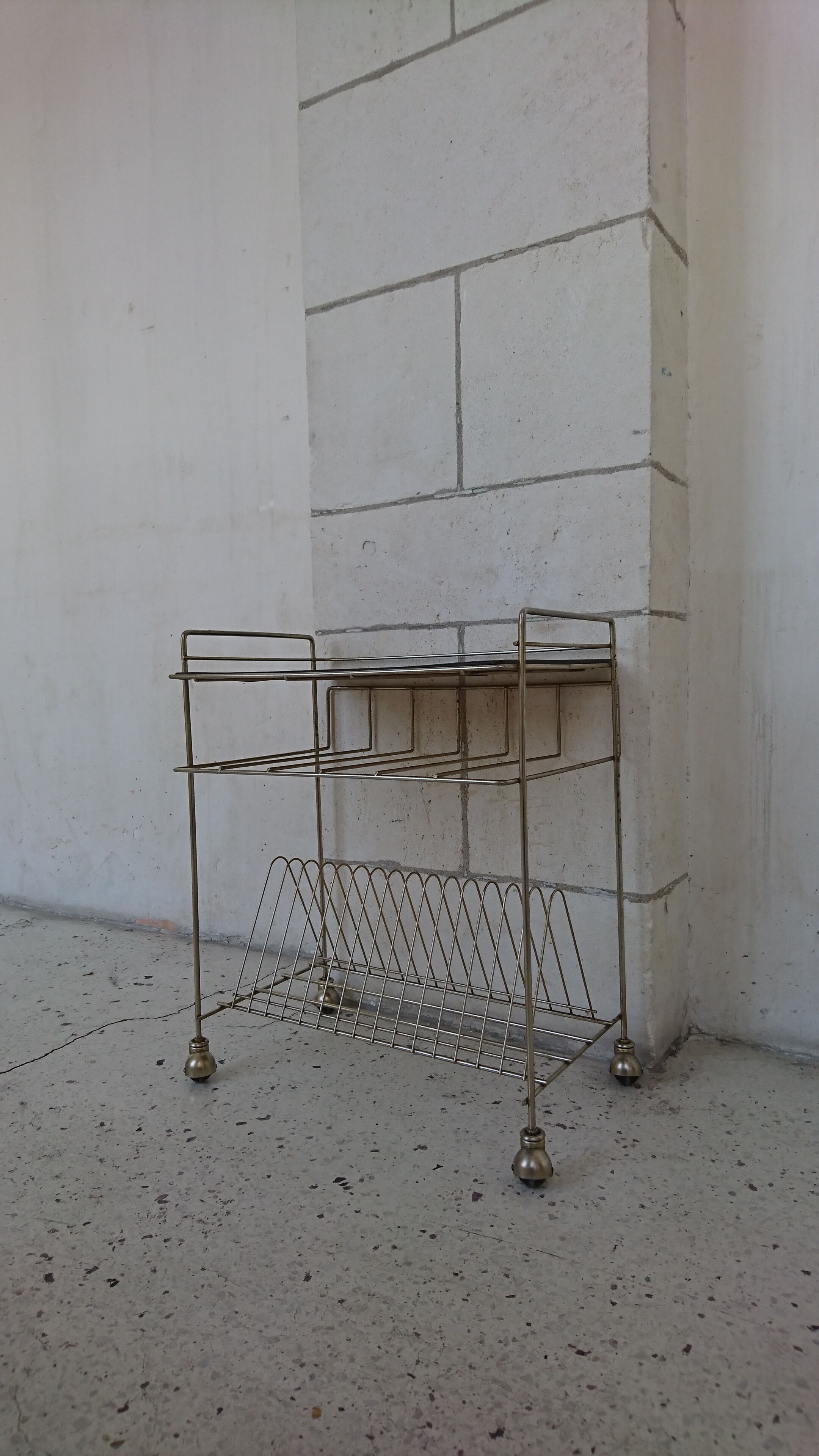 Desserte ranges vinyl gilded