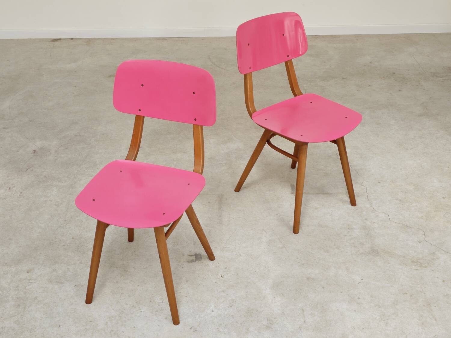 Pair of chairs by Ton Bystrice "Thonet"