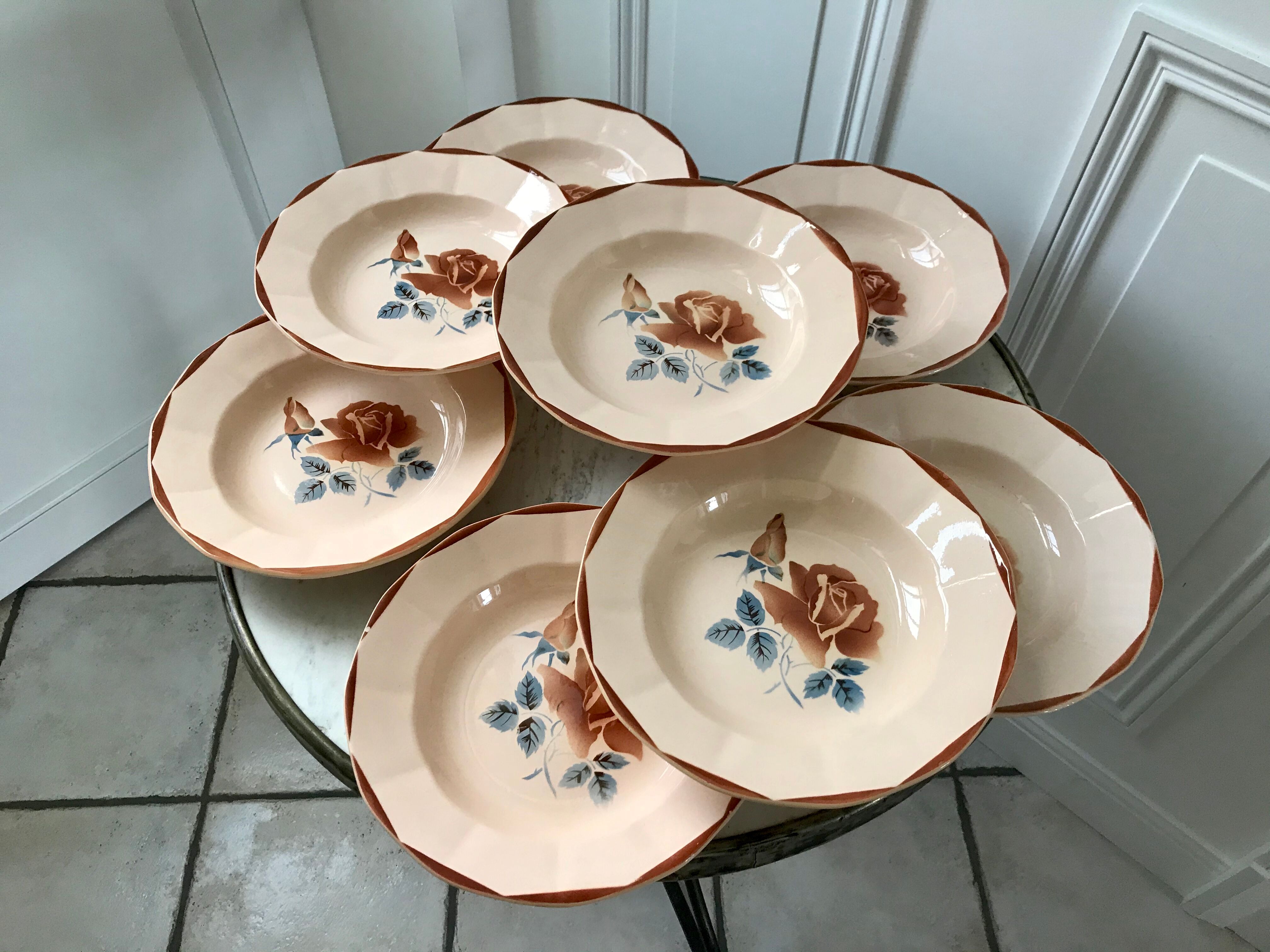 Set of 8 hollow plates Digoin Sarreguemines years 30-40