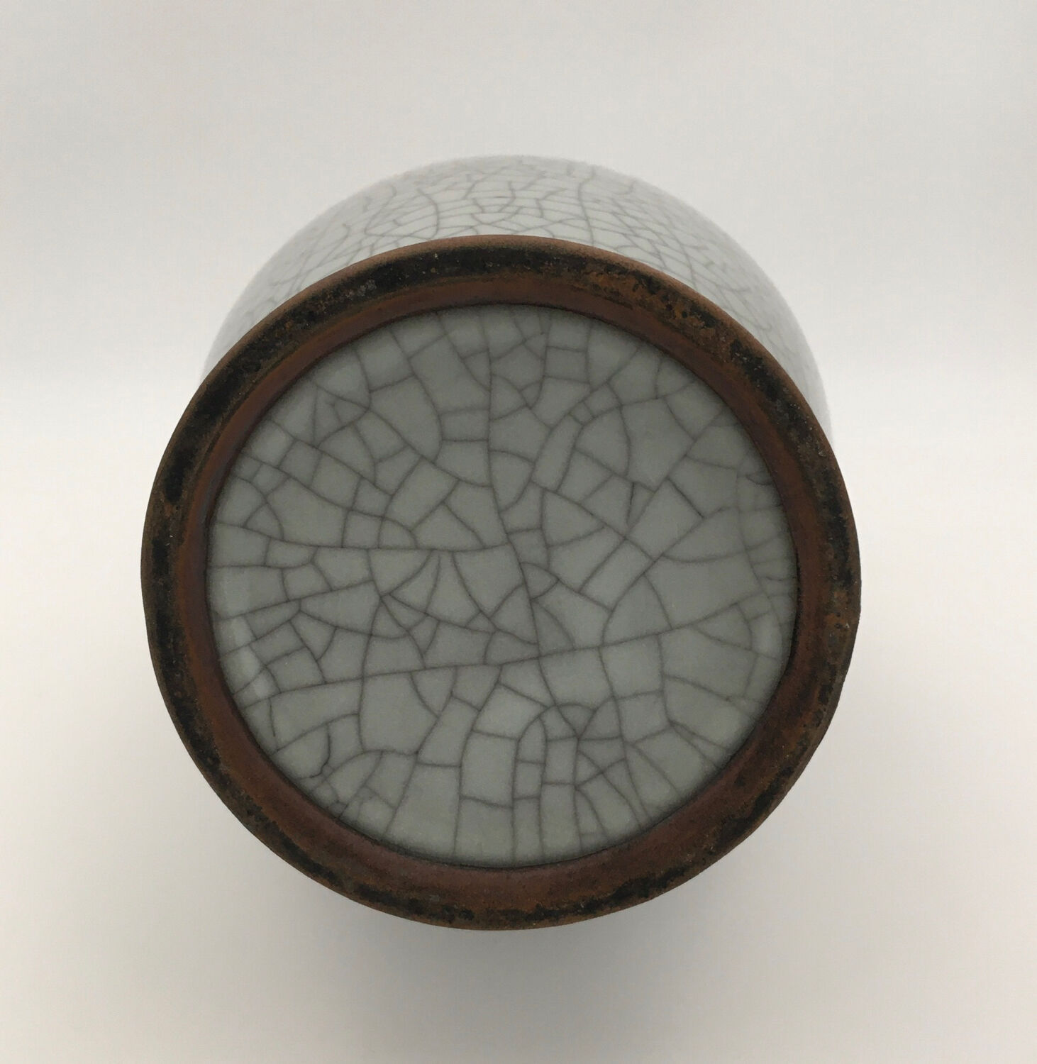Gray vase HU shape cracked ceramic China