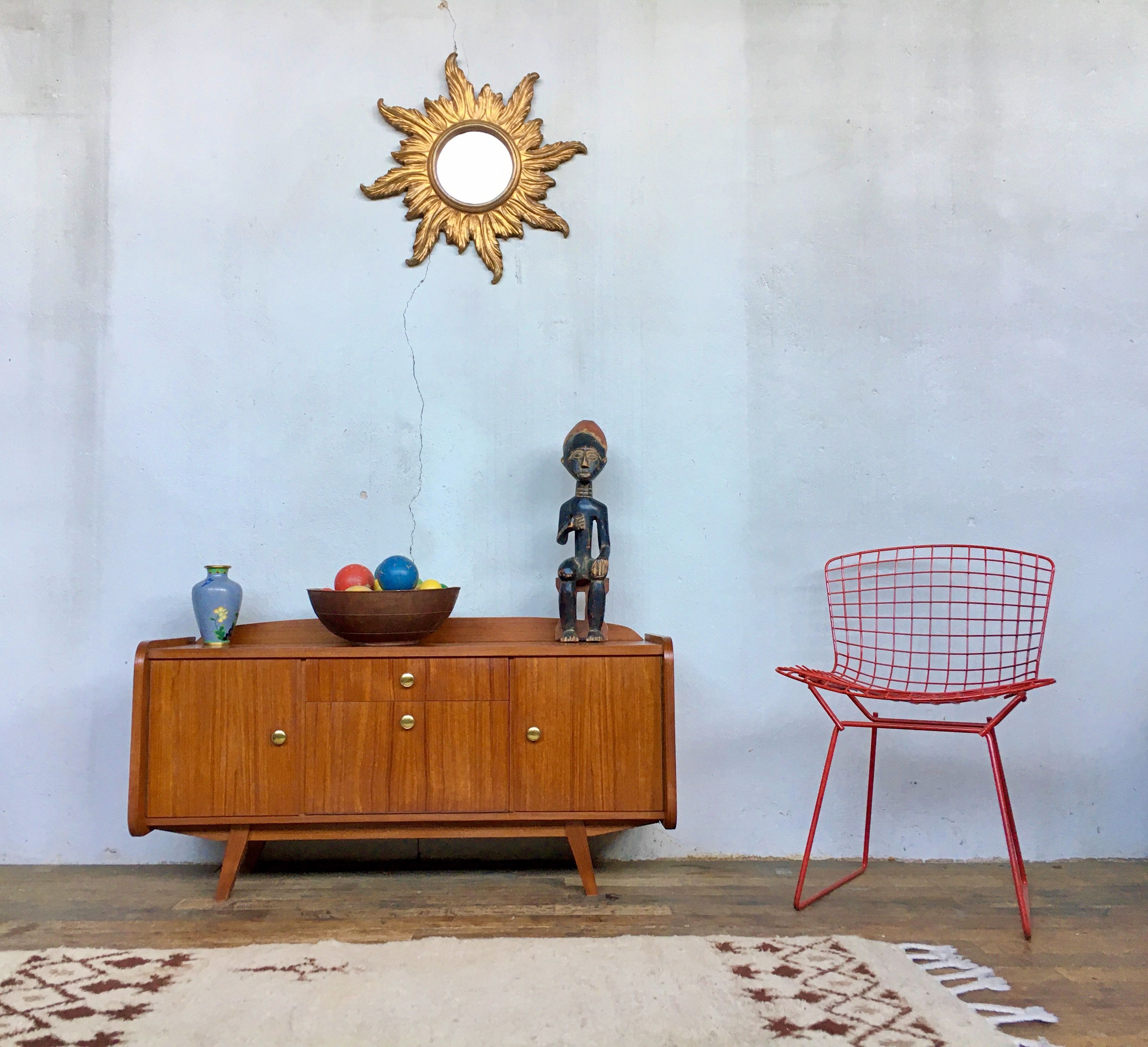 Hifi tv stand enfilade Scandinavian style 1960 vintage teak feet compass