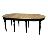 Elegant extendable oak table and black legs, 6/16 covers