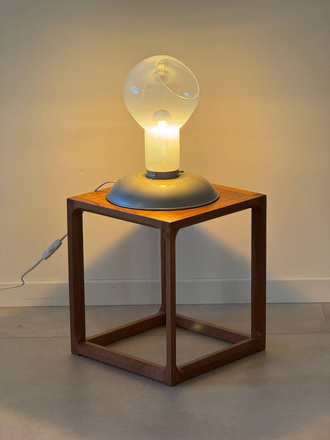 Vintage Italian lamp made of Murano glass.