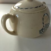 HBCM sugar bowl model Paradis in ironstone with blue basket decoration.