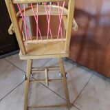 Chaise haute enfant en bois vintage
