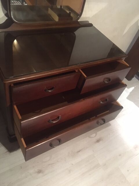 Dressing table