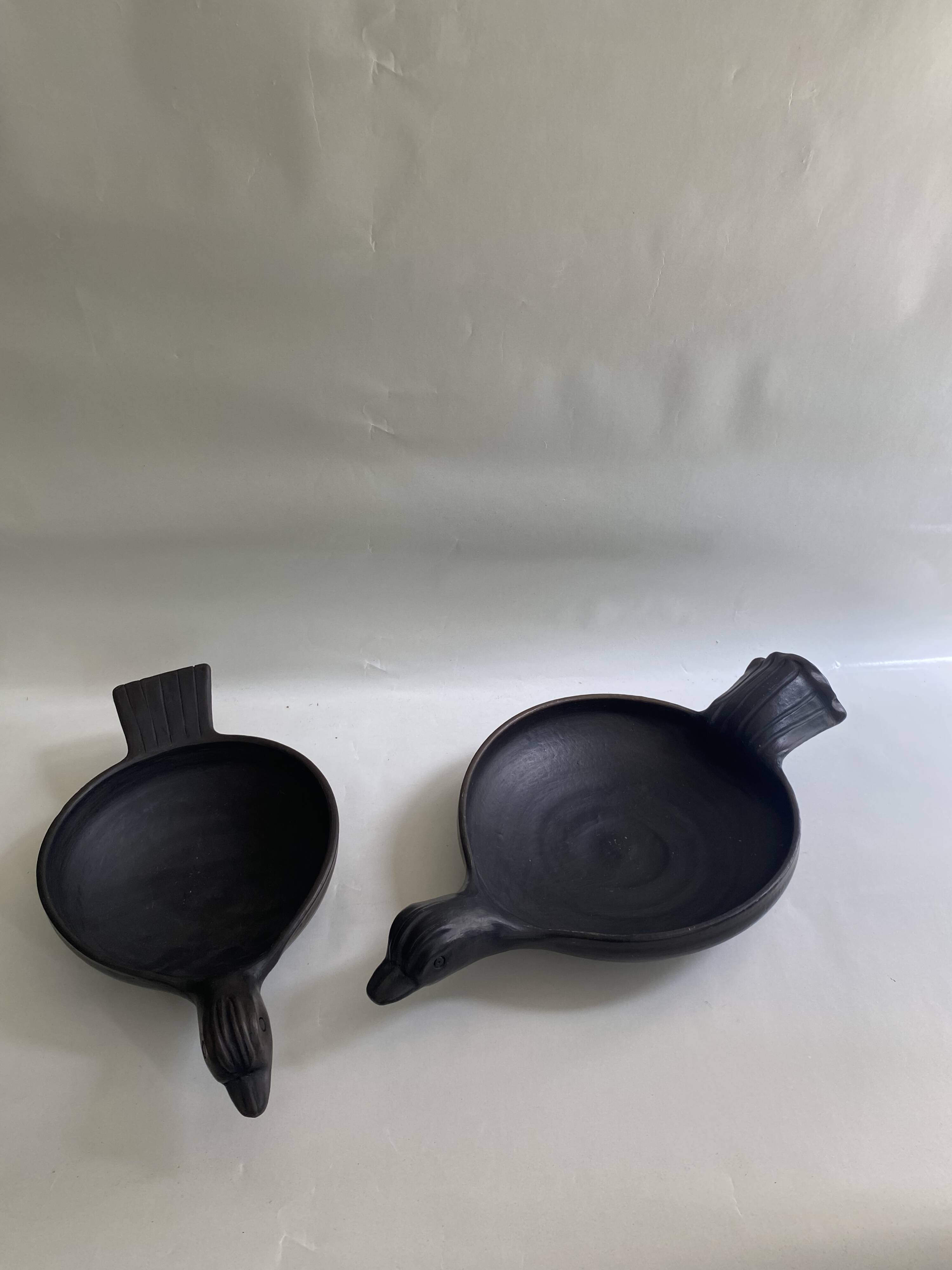 Small terracotta bird plate