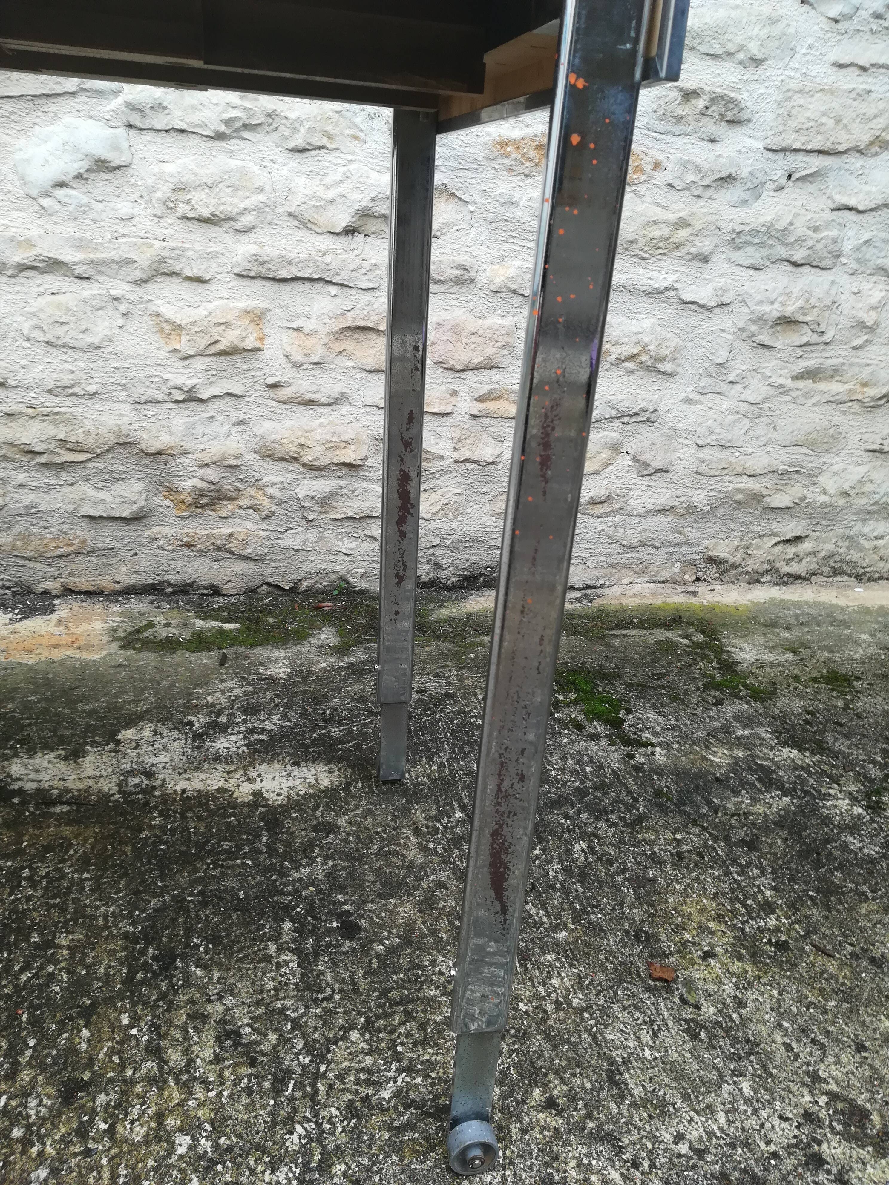 modular or retractable formica wall table