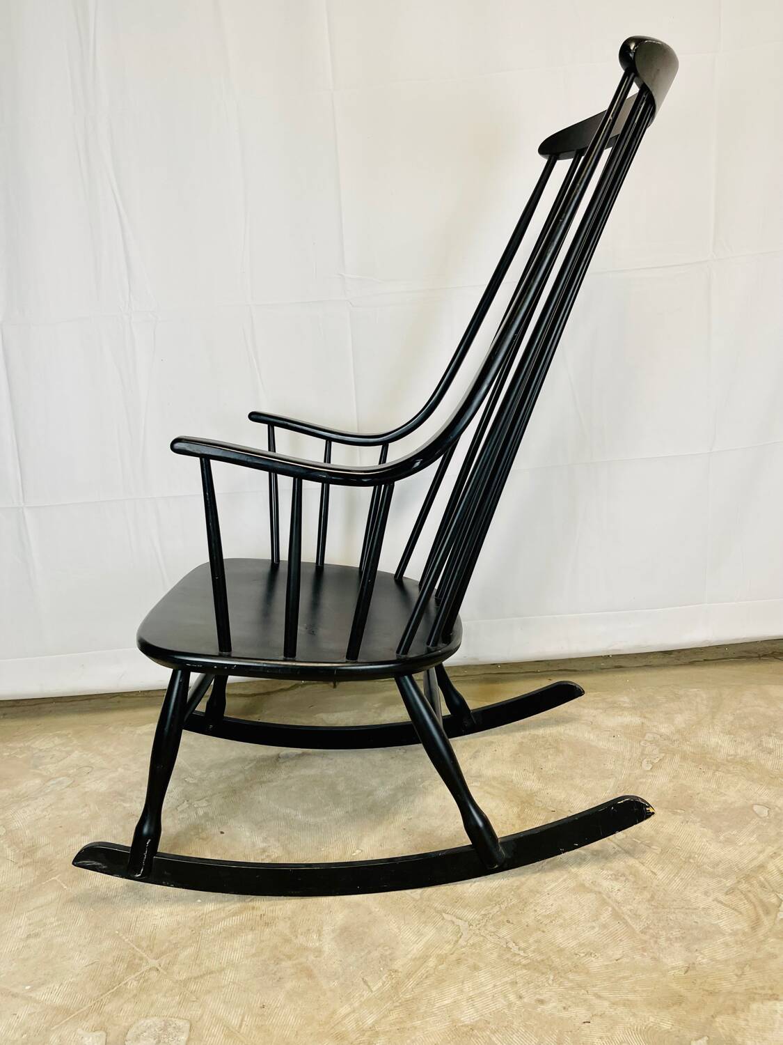 Rocking chair model Grandessa Bohem–Lena Larson for Nesto