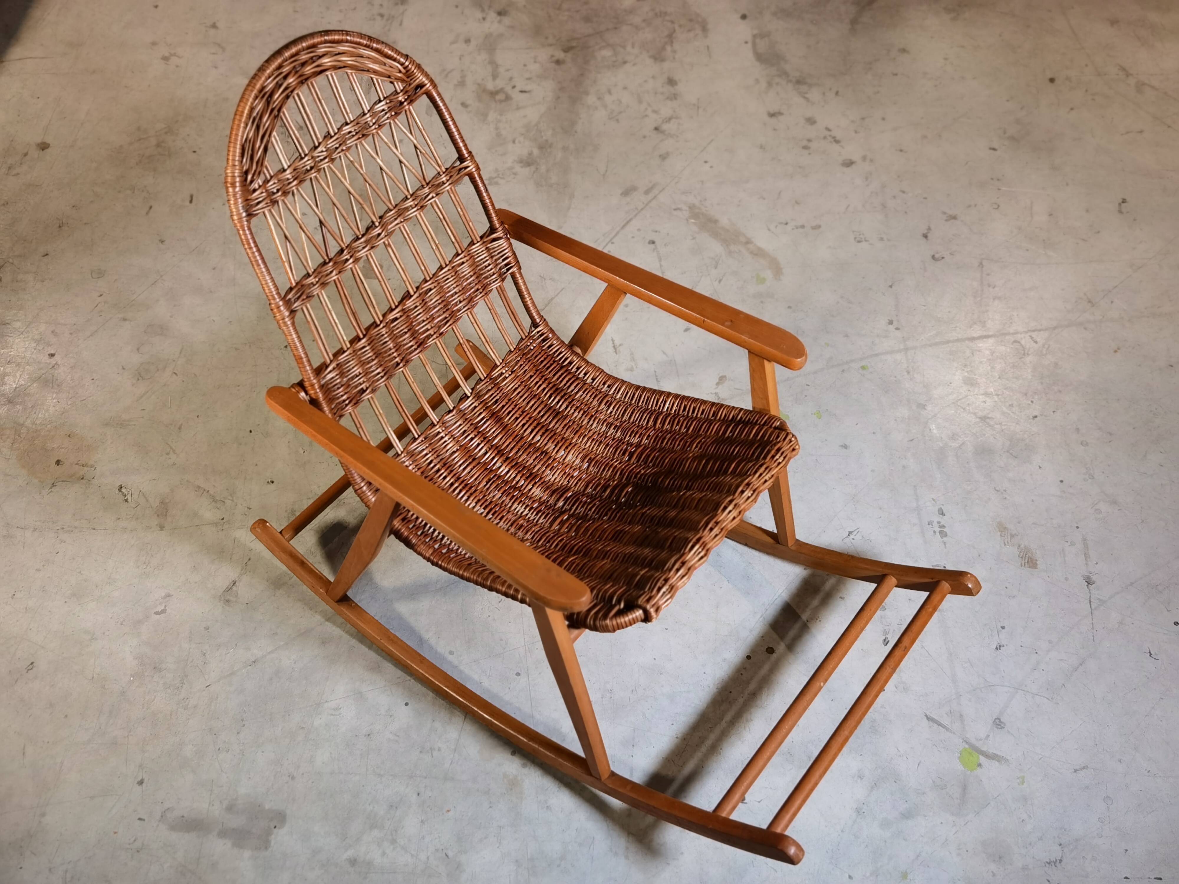 Rocking Chair Rotin and Uluv Wood