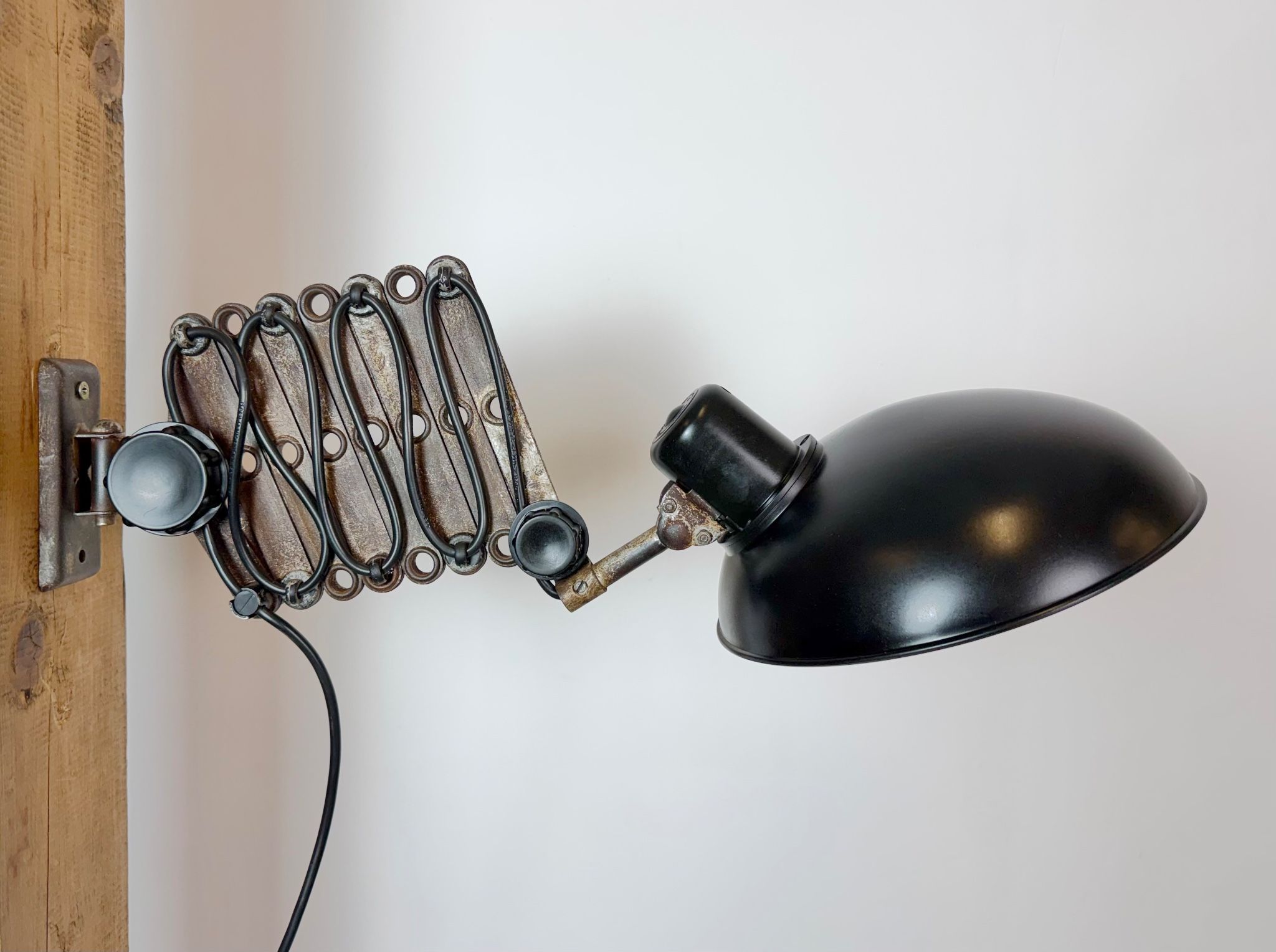 Large German Industrial Scissor Wall Lamp from Helion Arnstadt, 1950s