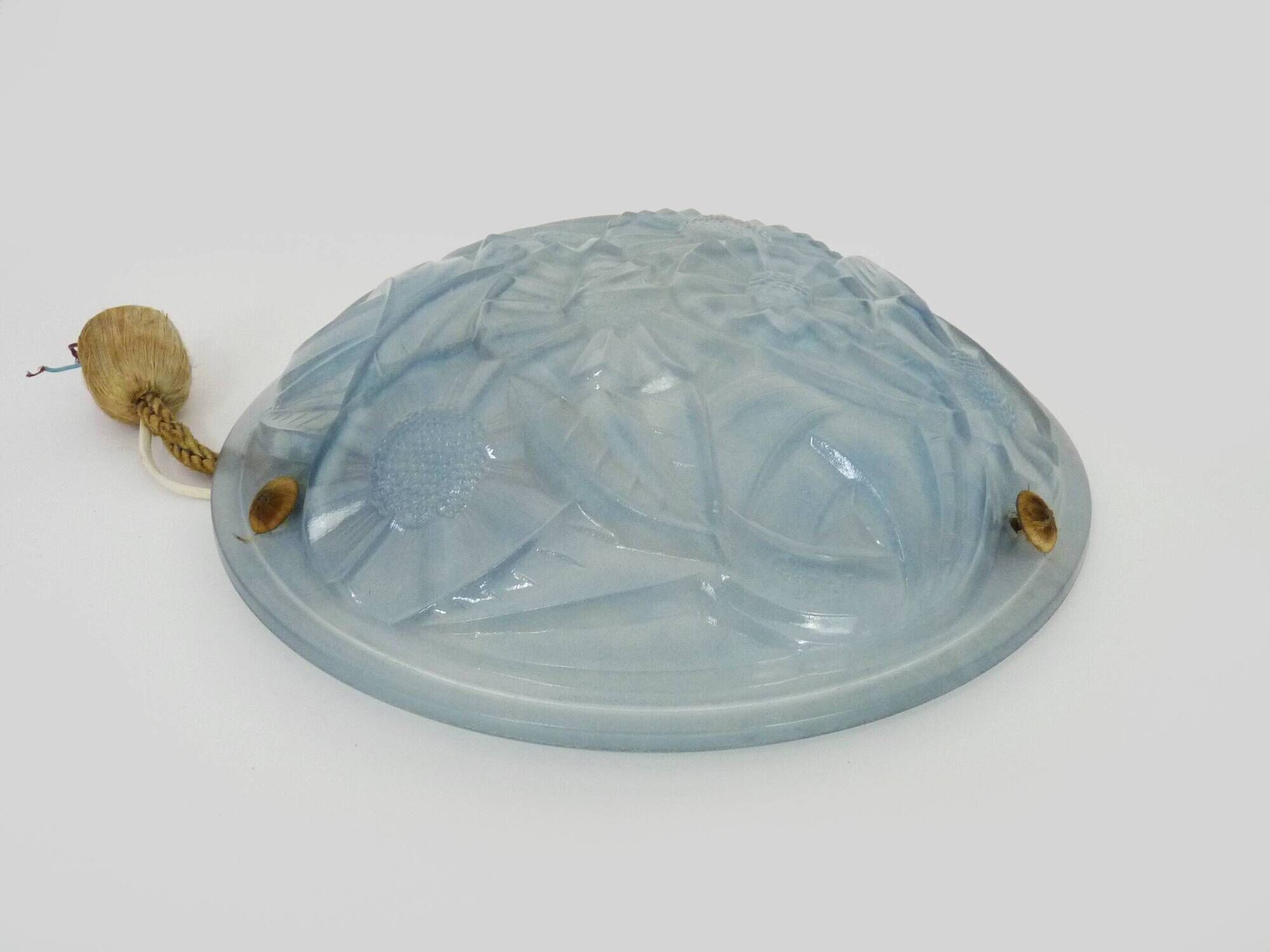 Old degue chandelier, 1-burner art deco washbasin pendant light, in blue glass paste. signed degué