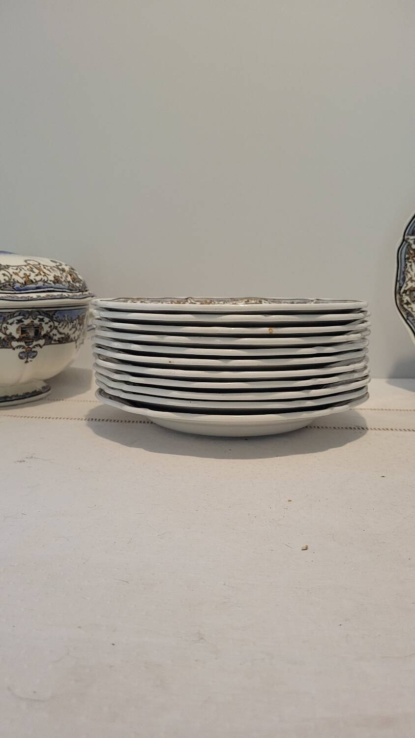 Gien Dionysos earthenware service