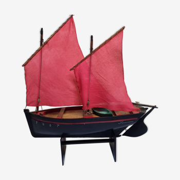 Model of tuna boat on base "Fromentine", 60 cm