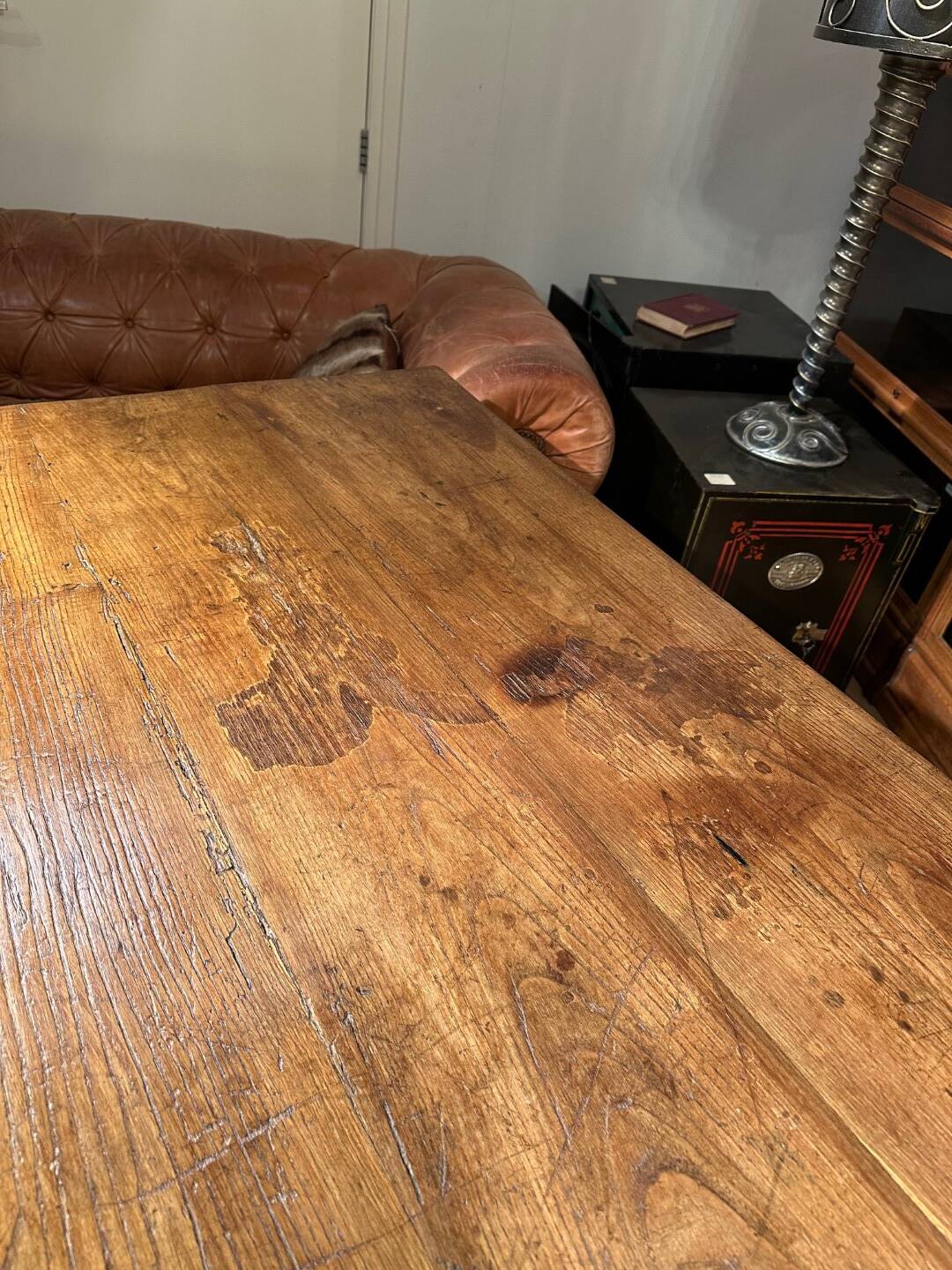 French antique writing table