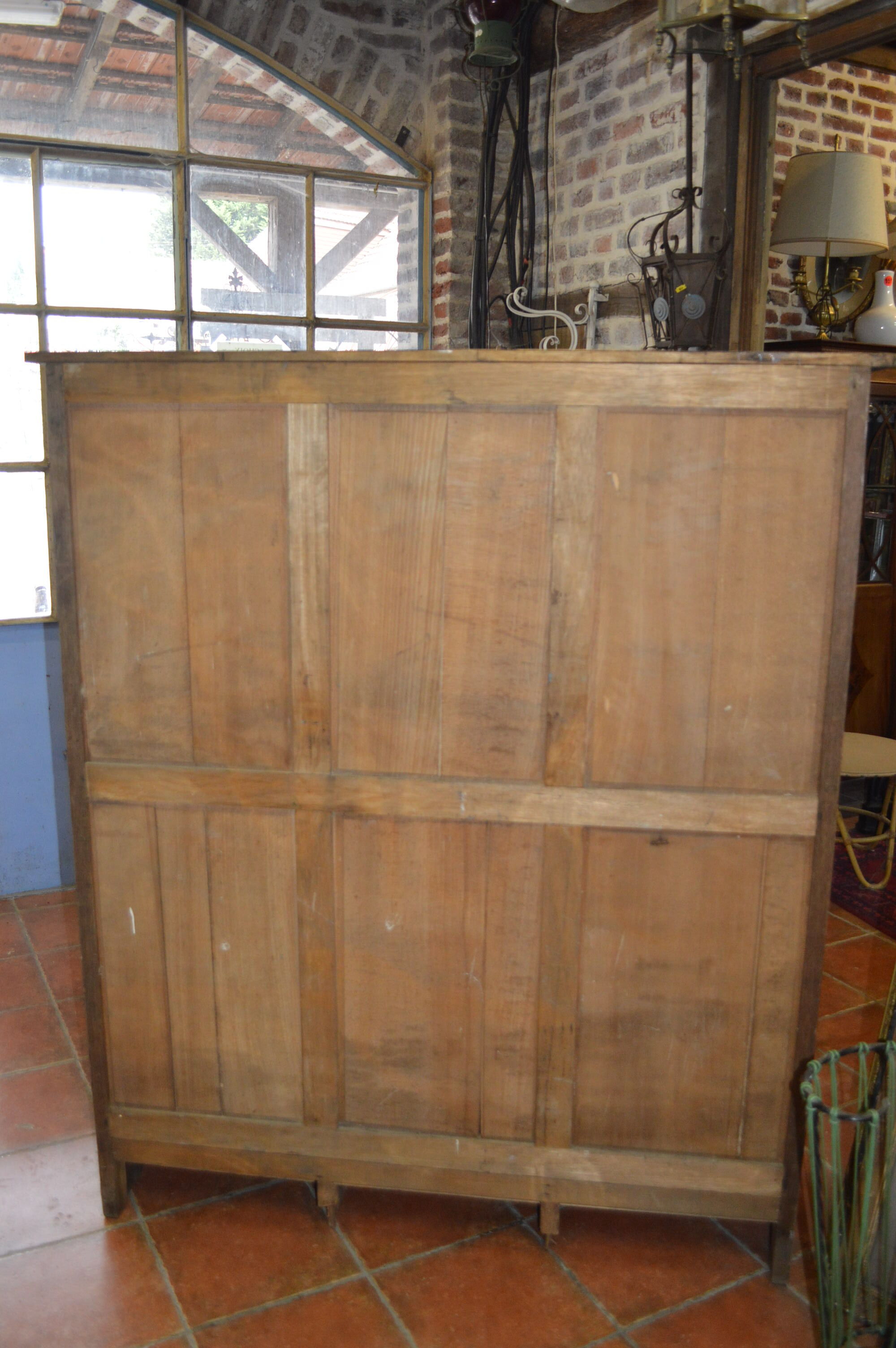 Classeur à portes en chêne