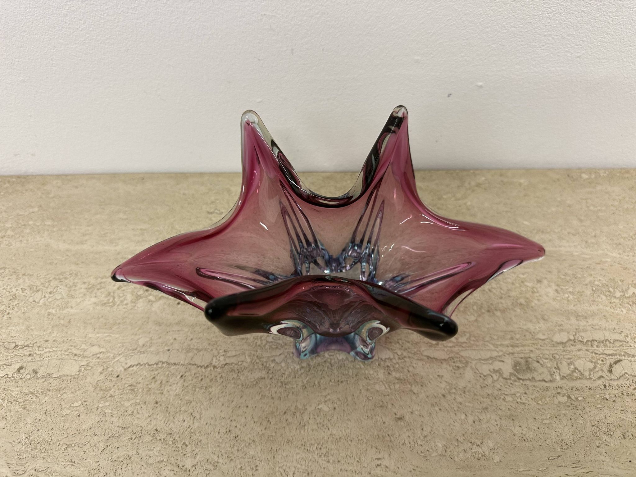 Bol en verre rose de Murano du milieu du siècle, années 1970