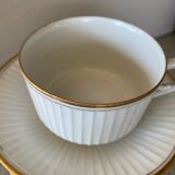3 tasses à thé ou chocolat Blanche et doré