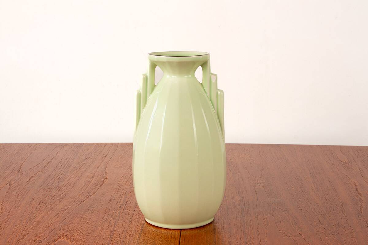 Art Deco vase in fine apple green earthenware, Sarreguemines.