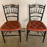 Paire de chaises Napoléon III à décor d’oiseaux, assises en velours capitonné
