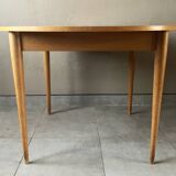 Vintage round table from the 60s with butterfly extension