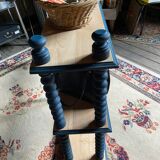 Floor on wooden legs