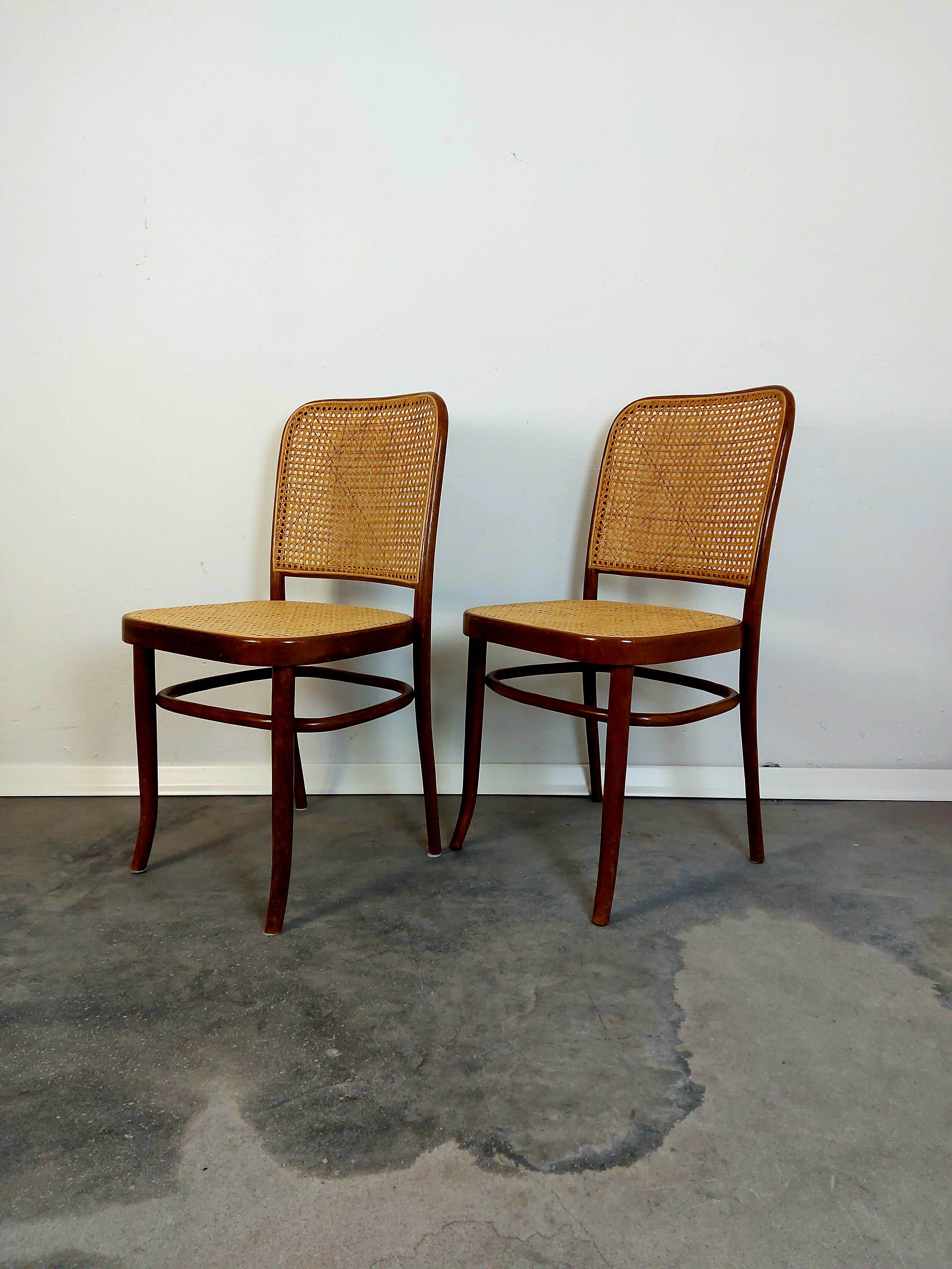 Prague Chair, no. 811 Bentwood chair, 1970s, 1 of 2