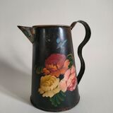 Flower pitcher