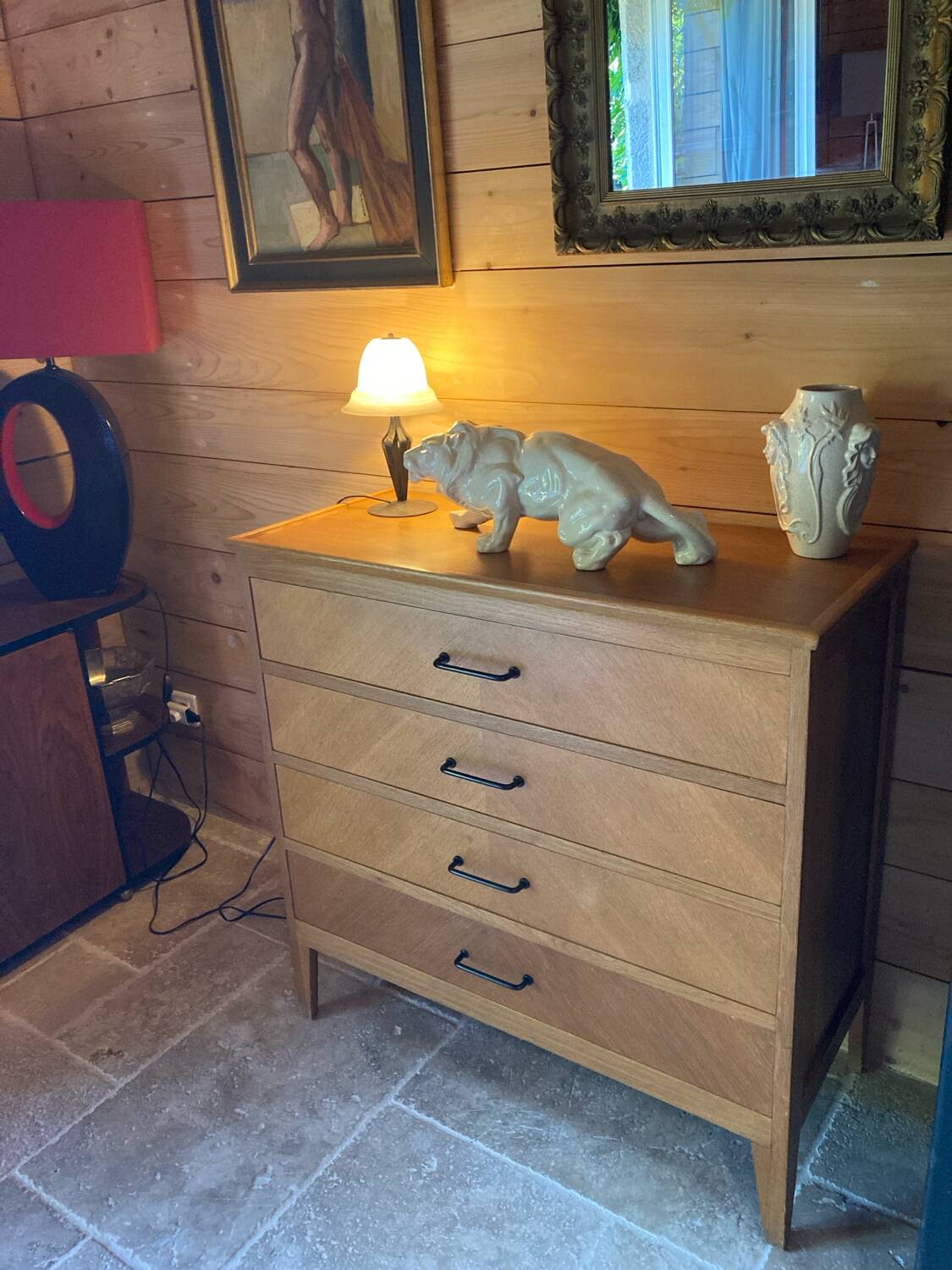 50/60 chest of drawers