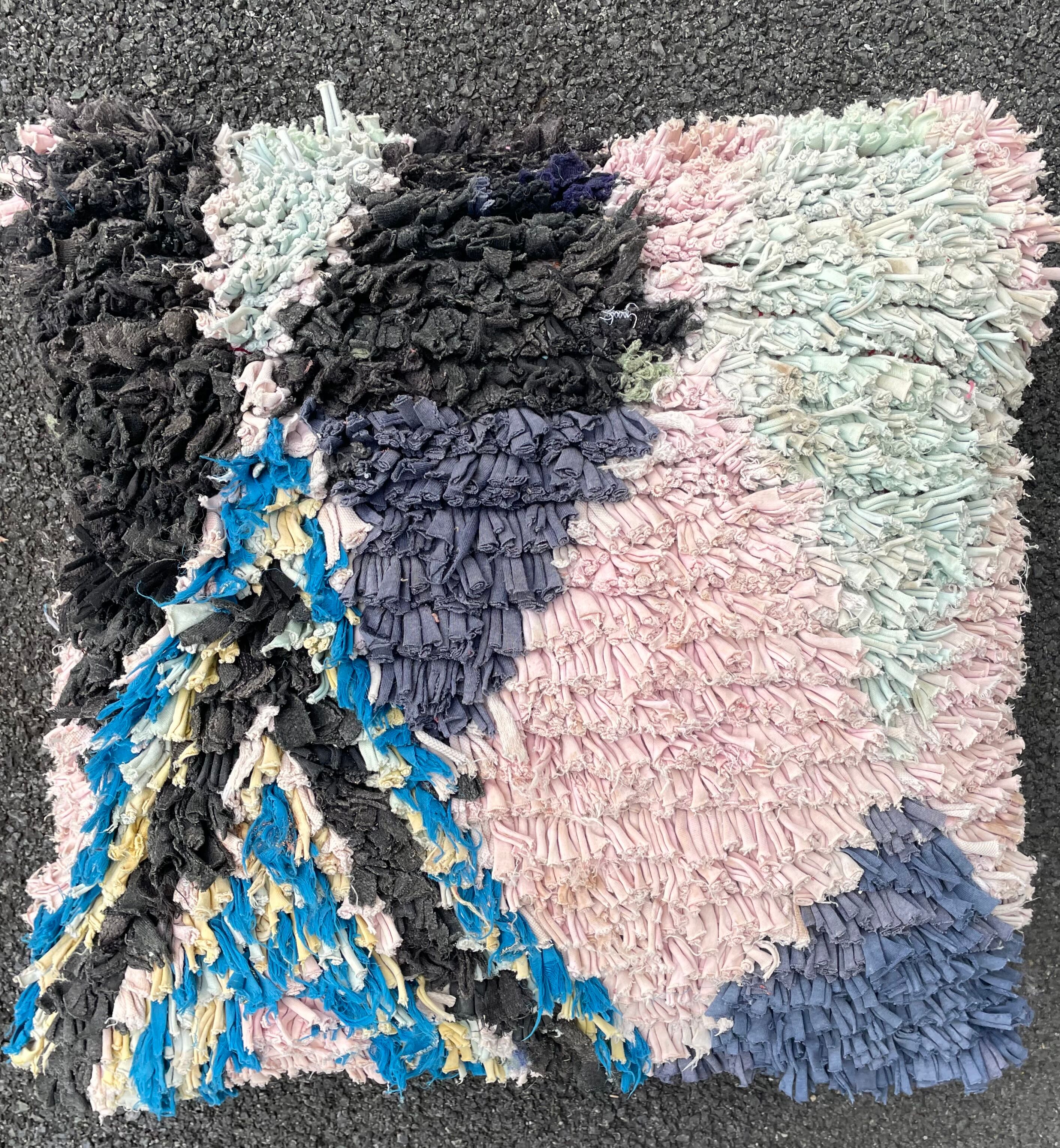 Moroccan cushion boucherouite