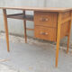 Bureau bois moderniste vintage années 60