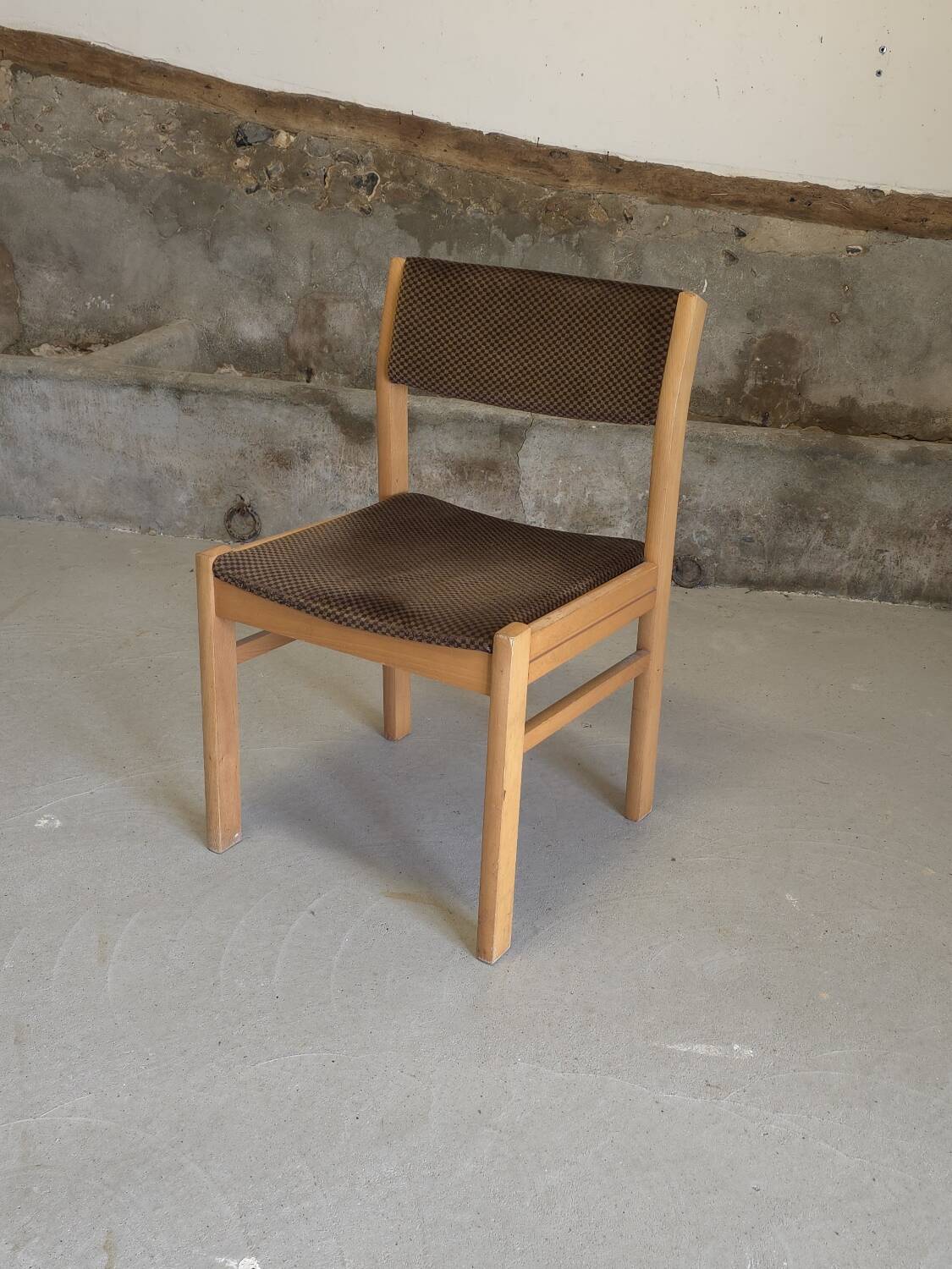 1970 wood and velvet chair