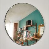 Beveled round mirror