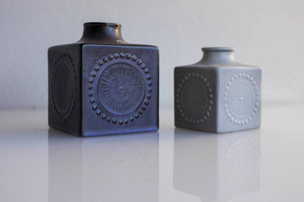 Mid-century Scandinavian modern art pottery vases in ceramic by Göran Andersson for Upsala Ekeby, Sweden, 1970s, set of 2