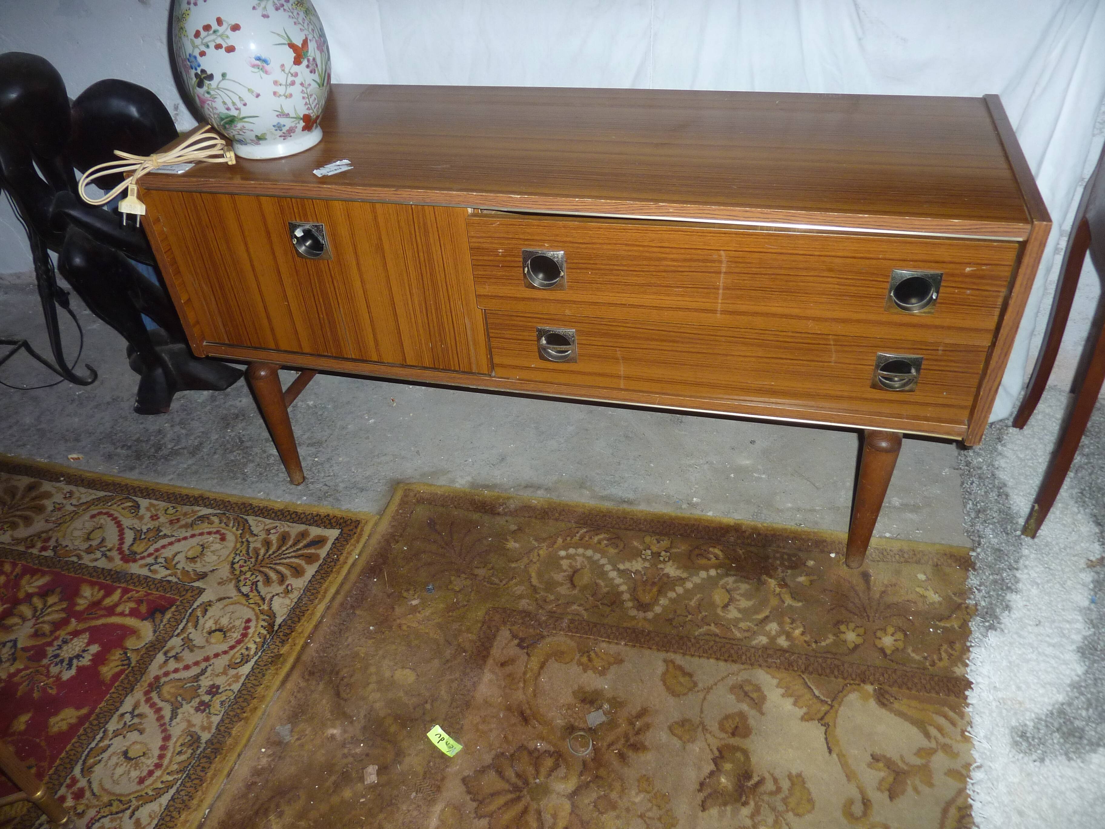 Scandinavian enfilade