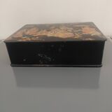 Large Napoleon III Box in boiled cardboard with Asian decor