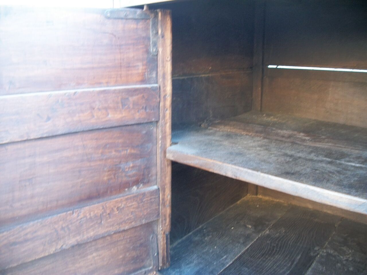 Regency buffet chest of drawers