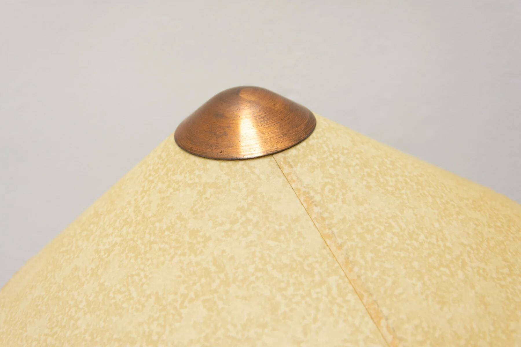 Lampe de table trépied tchèque des années 50 par Helena Frantová.