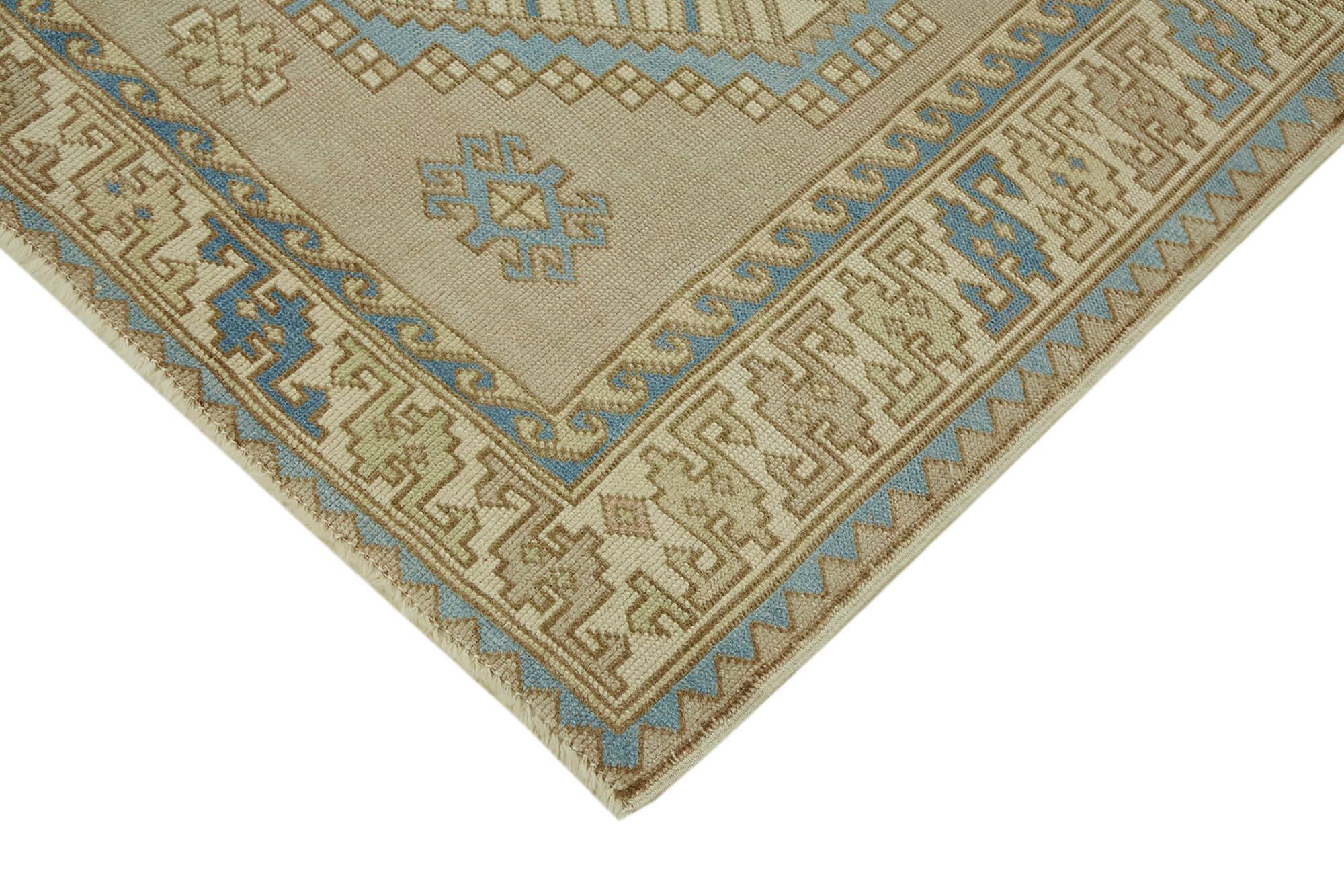 Turkish Vintage Anatolian Rug 148 cm x 200 cm