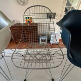 5 Vitra chairs